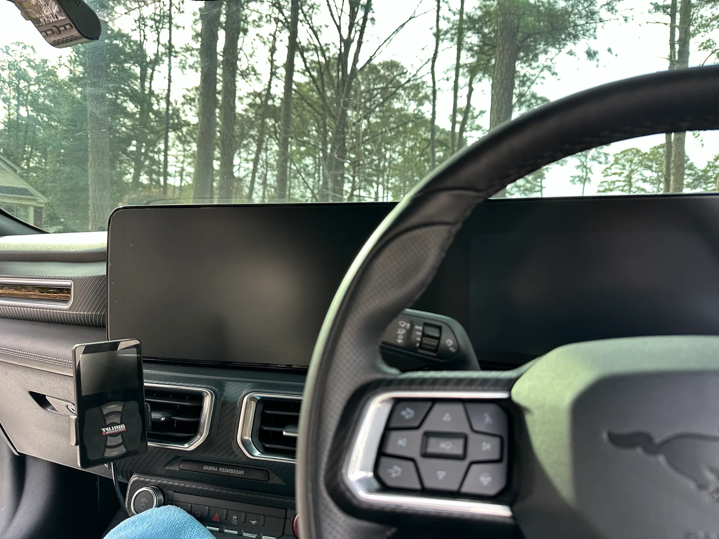 Protection - Premium Interior Dash Screen Right Hand Drive (2024+ Mustang)