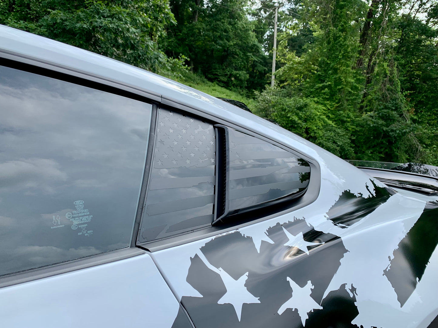Quarter Window American Flag (2015-2023 Mustang)