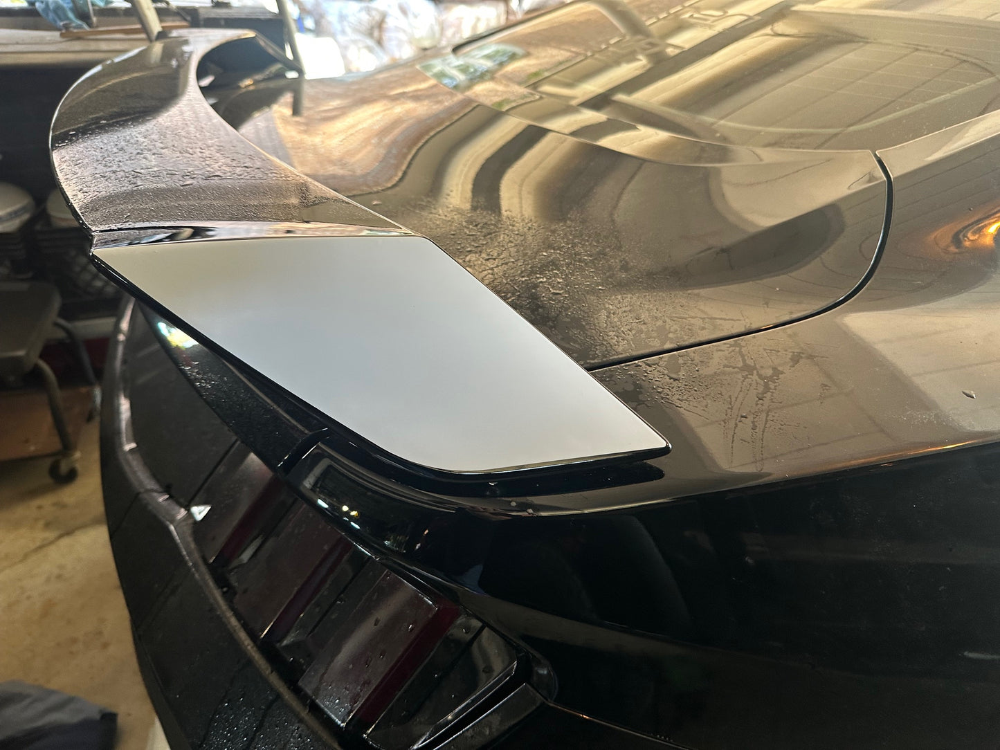 Spoiler Side Accent Vinyl Overlay (2024+ Mustang )
