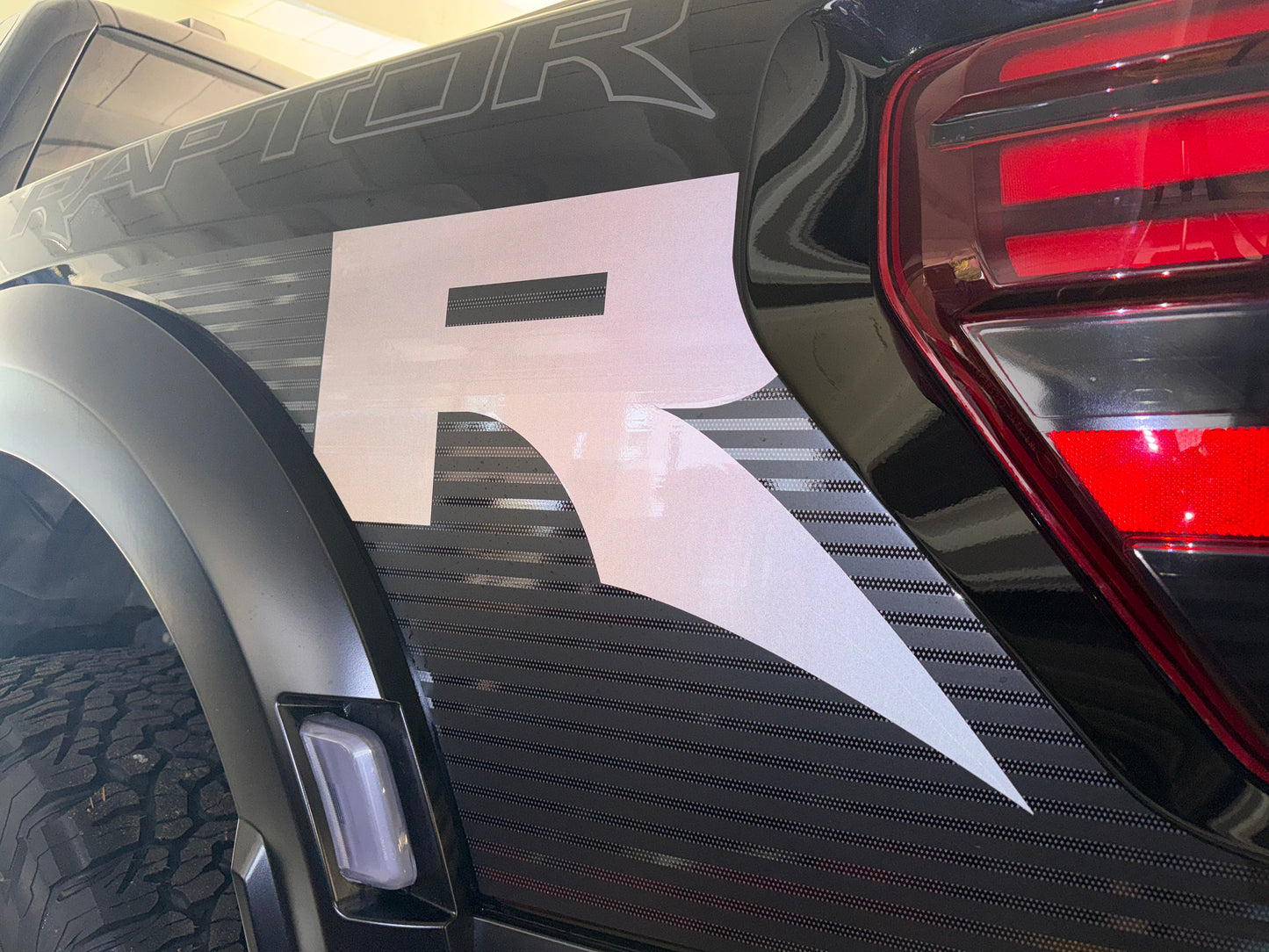 Raptor R decal