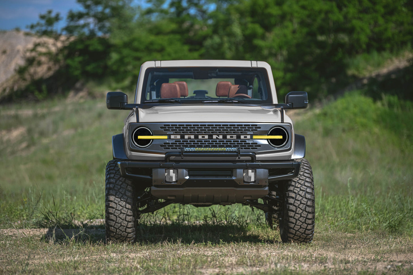 Headlight Surround Vinyl Tint (2021-2023 Bronco)