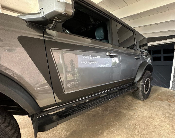 Reverse C-Stripe Side Graphic (2021-2023 4 Door Bronco)