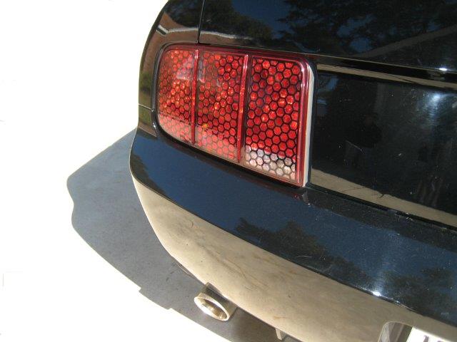 Tail Light Honey Comb Vinyl Overlay (2005-2009 Mustang)