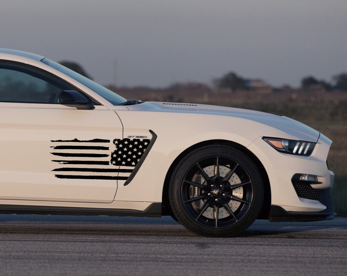 GT350 Side Tattered Flag (2016-2020 GT350 Mustang)